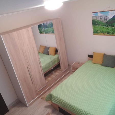 Zoldrebi Apartment Turda Esterno foto