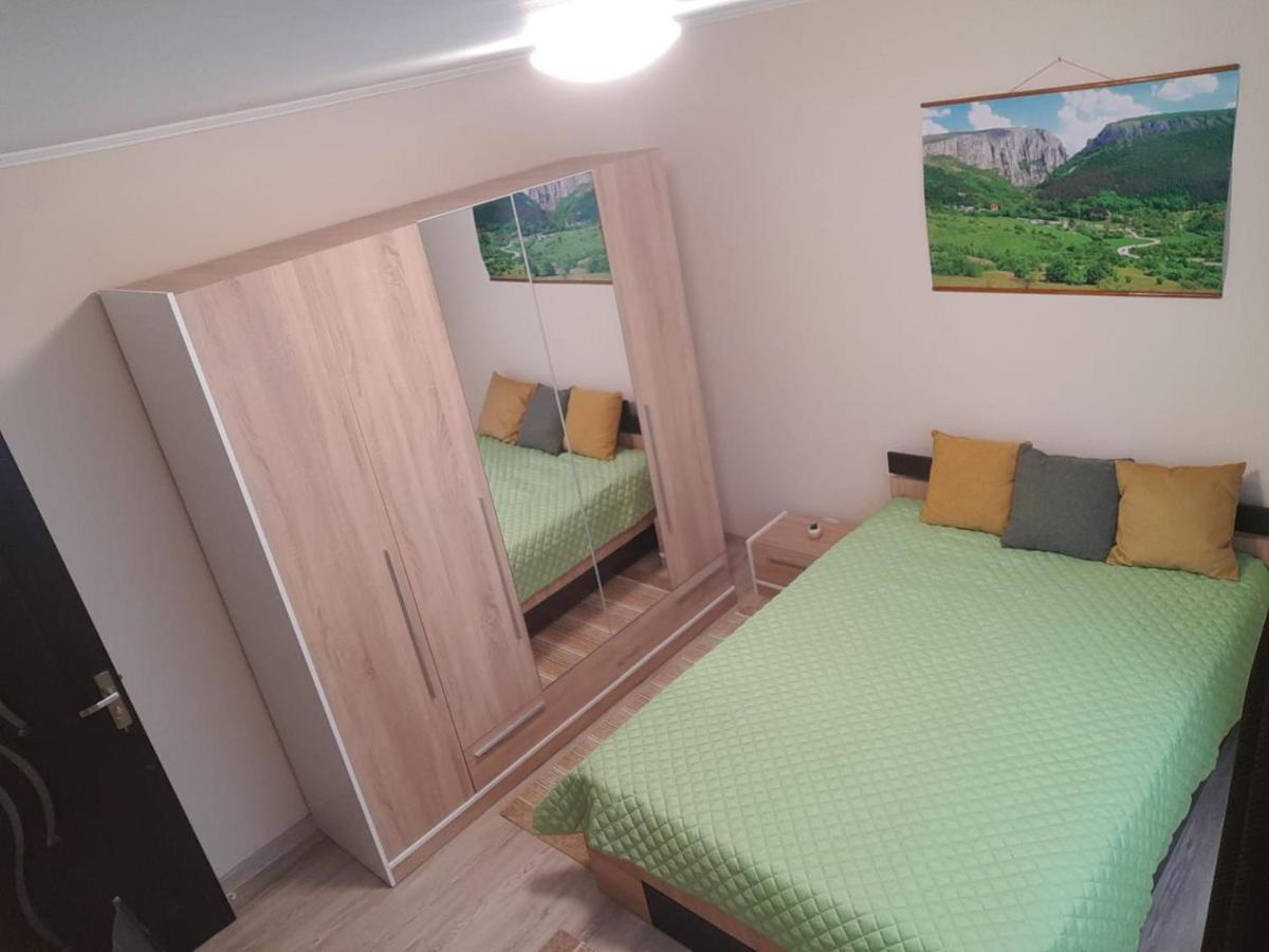 Zoldrebi Apartment Turda Esterno foto
