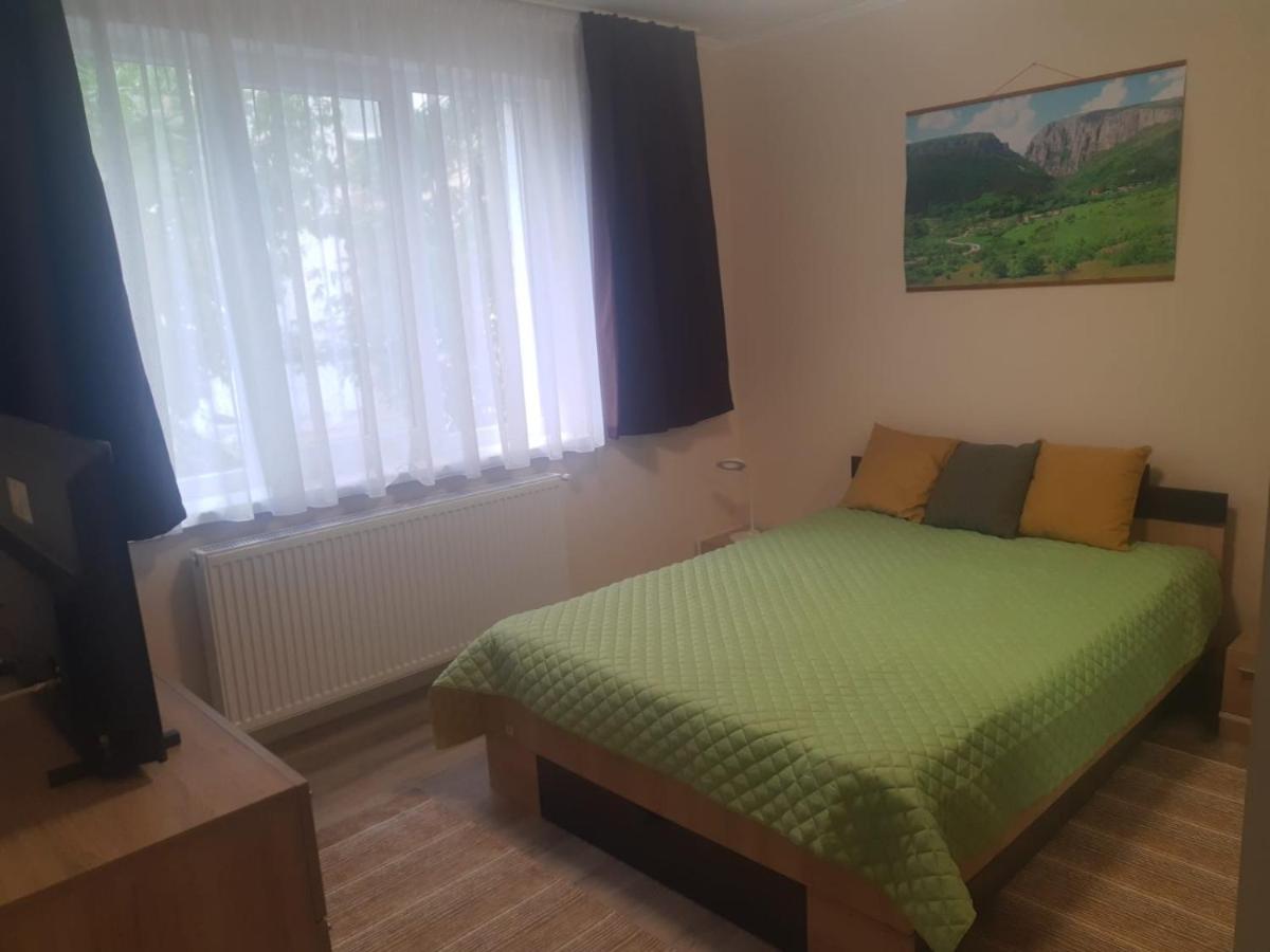 Zoldrebi Apartment Turda Esterno foto